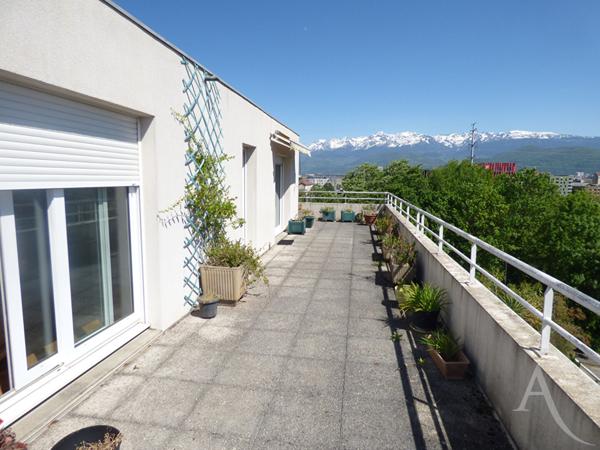 Appartement Fontaine 4 pièce(s) 104 m2