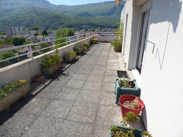 Appartement Fontaine 4 pièce(s) 104 m2
