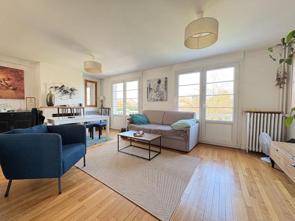 Maison indépendante Alsace Lorraine 3 chambres + bureau 539 000 € ** - Référence 2042