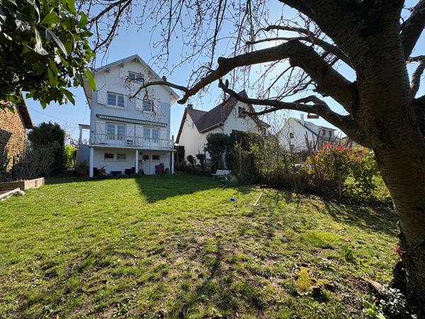 Maison indépendante Alsace Lorraine 3 chambres + bureau 539 000 € ** - Référence 2042