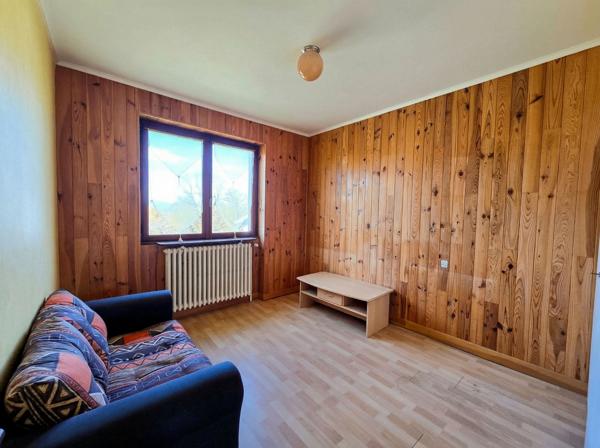 Maison individuelle avec terrain constructible