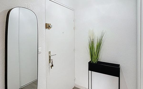 Appartement à vendre    3 pièces • 61,48 m2 Marseille 4