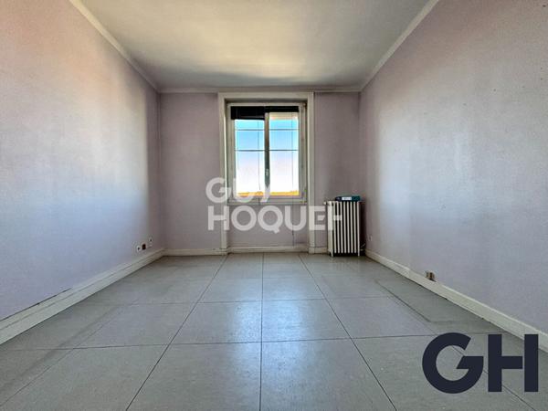 Métro Masséna - Appartement 107m2 - traversant - 2 balcons