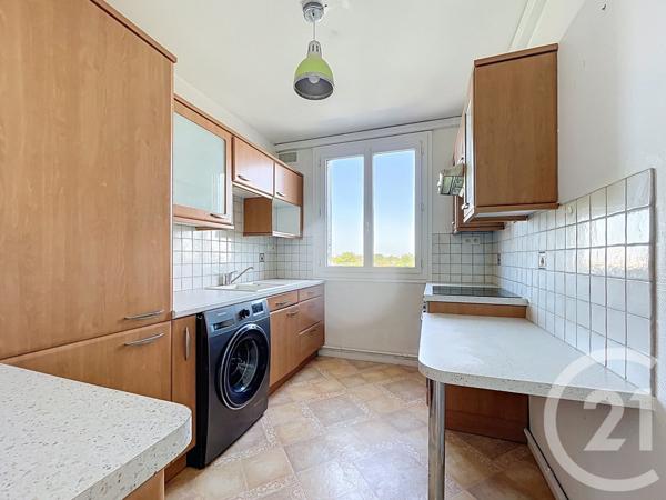 Appartement T4 à vendre  4 pièces - 78,19 m2 REZE - 44