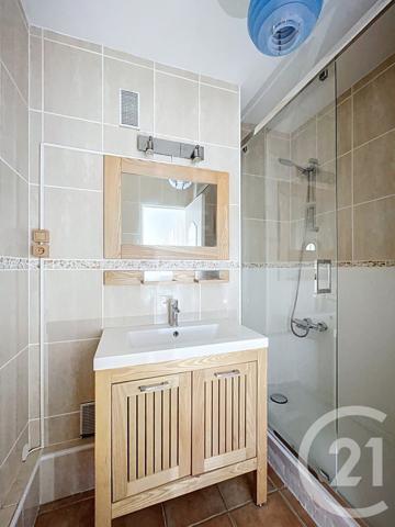 Appartement T4 à vendre  4 pièces - 78,19 m2 REZE - 44