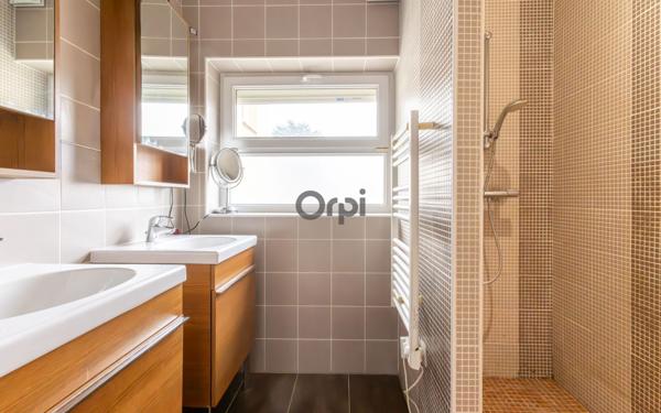 Maison à vendre    4 pièces •  Thiais