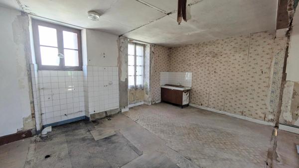 À découvrir au cœur de Fumel 120 m² à restaurer !