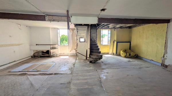 À découvrir au cœur de Fumel 120 m² à restaurer !
