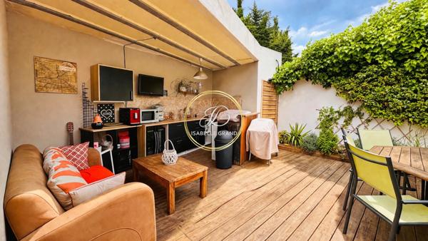 Maison
         4 pièces
        - 137 m² 398 000 € *