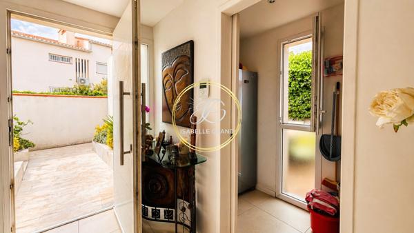Maison
         4 pièces
        - 137 m² 398 000 € *