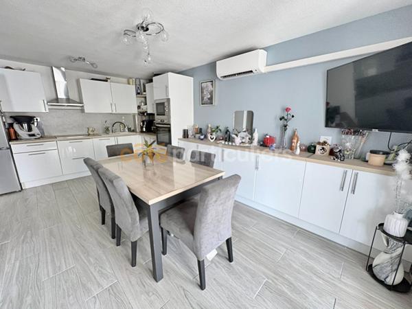 Vente
                Maison55,38 m² - 4 Pièces -
                    NARBONNE (11100)