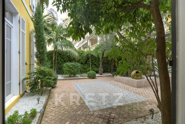 Villa au coeur du centre de Cannes