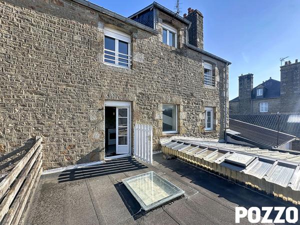 A Vendre - Avranches - Immeuble 15 pièce(s) 265.8 m² - Local commercial + 5 appartements AVRANCHES