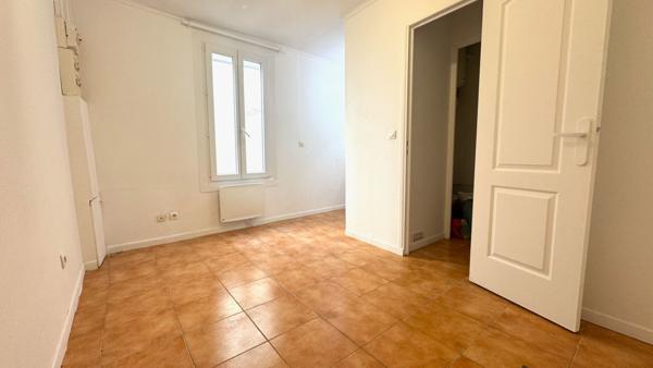 Appartement Corbeil Essonnes 2 pièce(s) 25 m2 - DUPLEX - REFAIT À NEUF