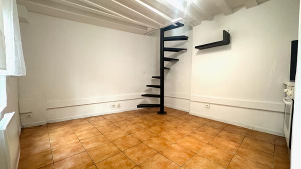 Appartement Corbeil Essonnes 2 pièce(s) 25 m2 - DUPLEX - REFAIT À NEUF