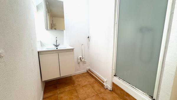 Appartement Corbeil Essonnes 2 pièce(s) 25 m2 - DUPLEX - REFAIT À NEUF