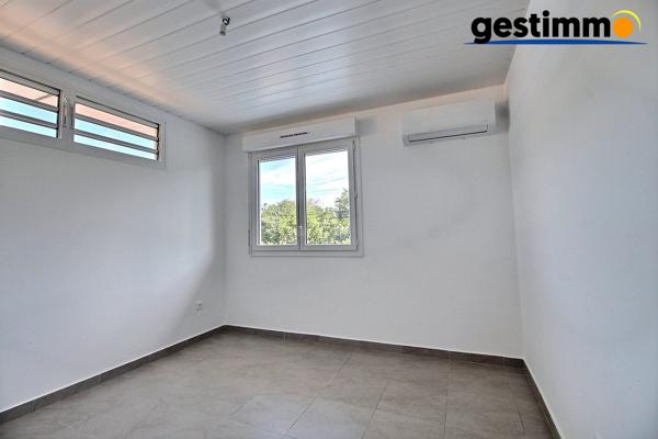 Maison duplex T4 - REMIRE MONTJOLY