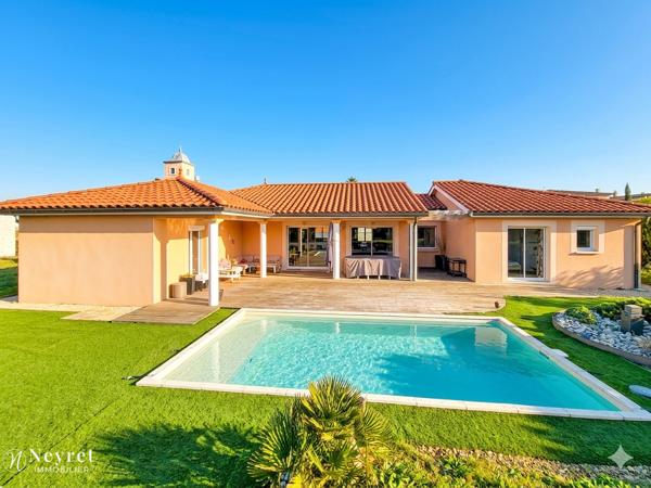 Rare !!! Maison de plain pied de 130 m² sur 1500 m² de terrain, 5 chambres