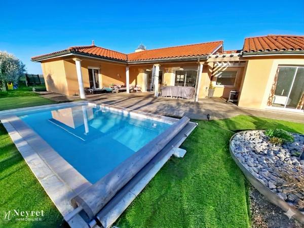 Rare !!! Maison de plain pied de 130 m² sur 1500 m² de terrain, 5 chambres