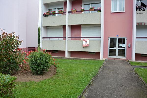APPARTEMENT  3 PIECES RDC 60 M² AVEC PARKING PRIVATIF LURE