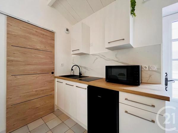 Maison à vendre  1 pièce - 31 m 2   ST GILLES CROIX DE VIE  - 85