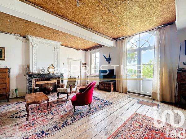 Ferme 15 pièces de 415 m² à Nègrepelisse (82800)