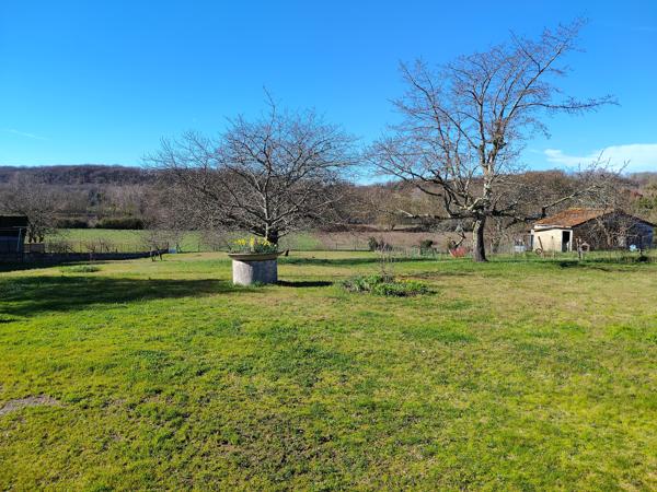 À vendre - Maison, 4 pièces située à Chauvigny (86300)