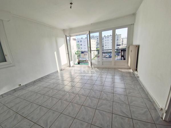 Appartement - 3 pièces - 50 m² EPERNAY secteur Vignes Blanches