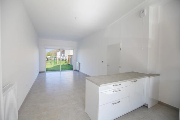 Beau 3 pièces 70 m² avec jardin plus 2 places de parkings–Chavenay centre