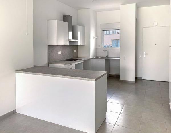 Beau 3 pièces 70 m² avec jardin plus 2 places de parkings–Chavenay centre