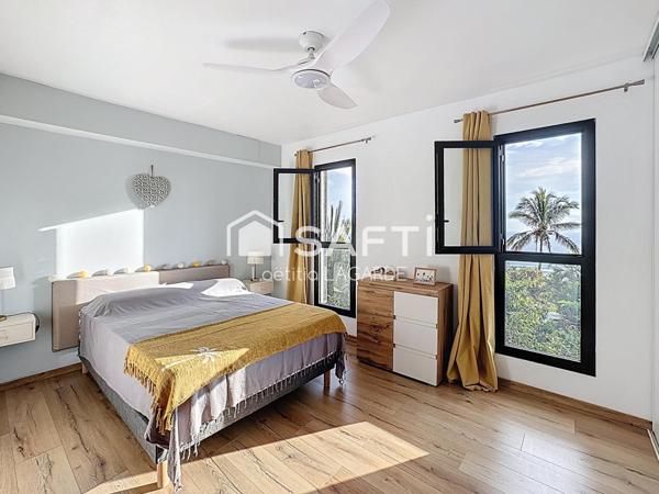 Duplex F3 avec vue mer centre ville des Avirons.