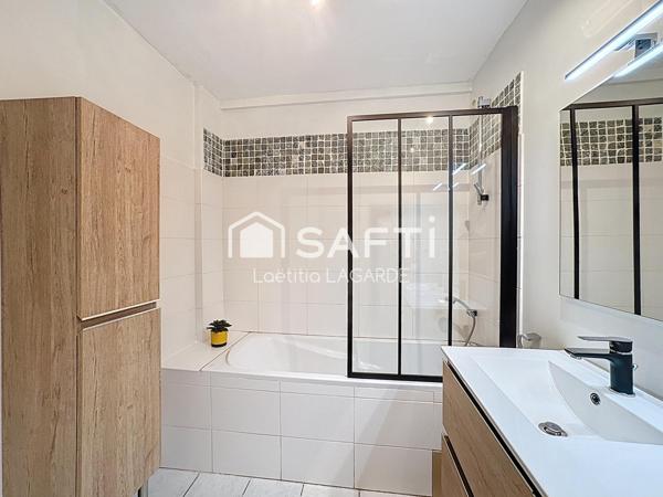 Duplex F3 avec vue mer centre ville des Avirons.