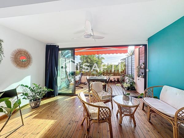 Duplex F3 avec vue mer centre ville des Avirons.