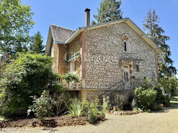 Proche de St-Foy-la-Grande - Magnifique propriété de charme de 5 chambres