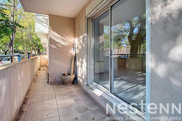 À VENDRE - LOCAUX PROFESSIONNELS / BUREAUX 93m² - DRAGUIGNAN CENTRE-VILLE avec possibilité de changement de destination