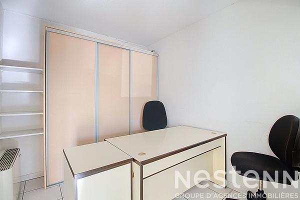 À VENDRE - LOCAUX PROFESSIONNELS / BUREAUX 93m² - DRAGUIGNAN CENTRE-VILLE avec possibilité de changement de destination