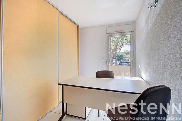 À VENDRE - LOCAUX PROFESSIONNELS / BUREAUX 93m² - DRAGUIGNAN CENTRE-VILLE avec possibilité de changement de destination