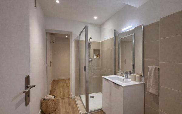 Appartement à vendre    2 pièces • 35 m2 Le Cannet