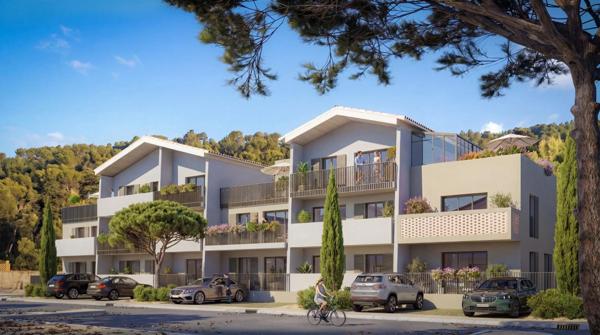 LA FRANQUI, T4 DERNIER ÉTAGE 106 M², PLAGE À PIED, TERRASSE 26 M², BALCONS ET PARKING