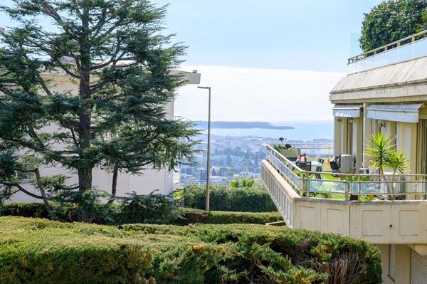 Appartement Le Cannet (Bréguière) 3p 93 m2 terrasse, garage, piscine