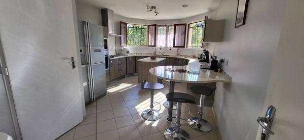 Maison d'architecte de 220 m² avec piscine chauffée sans vis-à-vis