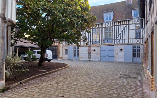 Appartement à louer    4 pièces •  Beauvais