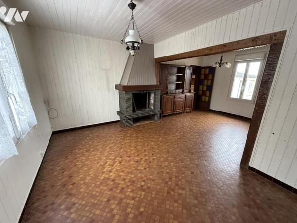 Maison à proximité immédiate du centre bourg avec garage