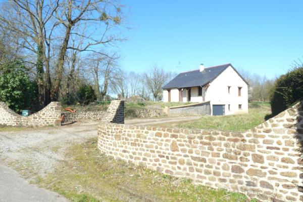 Maison à vendre à Ambrières-les-Vallées en Mayenne (53300), ref : 53075DLS25022