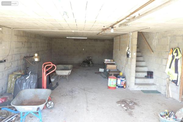 Maison à vendre à Ambrières-les-Vallées en Mayenne (53300), ref : 53075DLS25022