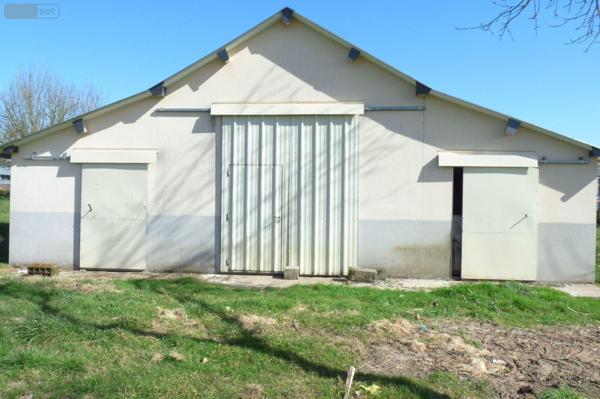 Maison à vendre à Ambrières-les-Vallées en Mayenne (53300), ref : 53075DLS25022