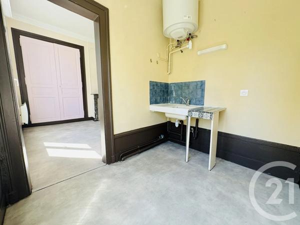 Immeuble à vendre  297,38 m 2   LIMOGES  - 87