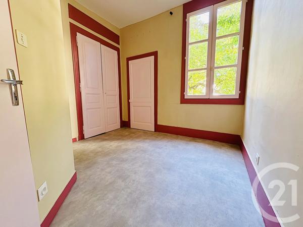 Immeuble à vendre  297,38 m 2   LIMOGES  - 87