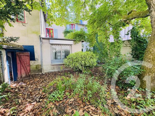 Immeuble à vendre  297,38 m 2   LIMOGES  - 87