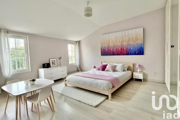 Maison 7 pièces de 190 m² à Saint-André-de-Cubzac (33240)